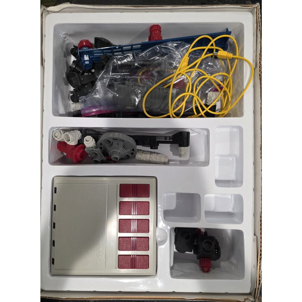ROBOTIX R.A.V.E.N. 98720 Construction System 1998 - Picture 3 of 3